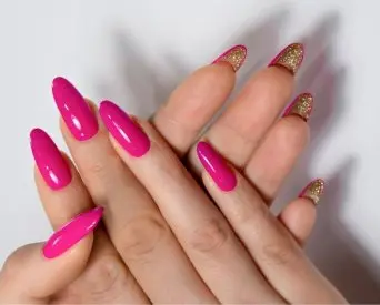 Pose ongles américains chez Qualy's Institut Angers et Le Mans